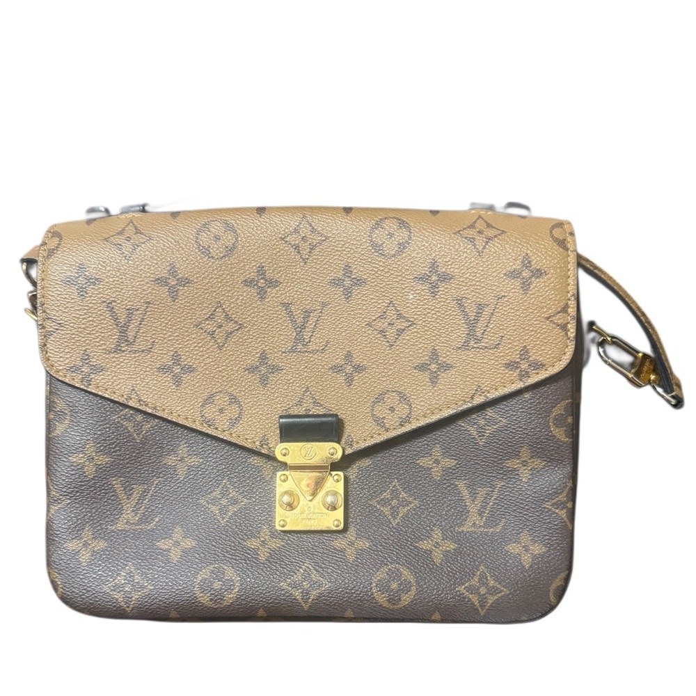Authentic Louis Vuitton Pochette Métis Reverse.
